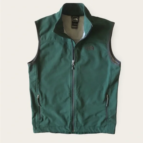 Army green sleeveless jacket “north face” like new, too small for me barely worn